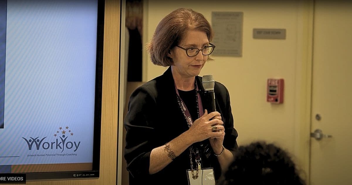 speaking-to-job-seekers-and-job-applicants